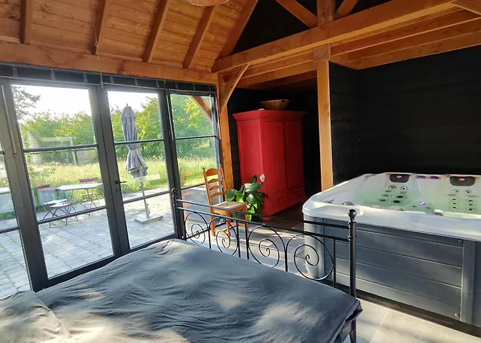 Semesterbostad Luxe Met Bubbelbad Herveld